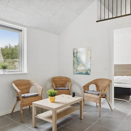 Human - 10-5km From The Sea By Interhome *